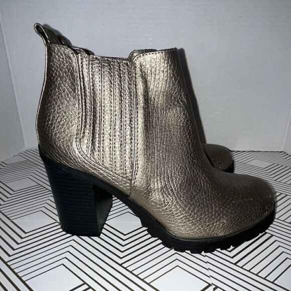 SAM & LIBBY Deanna Metallic Silver Ankle Boots‎ Chunky Heel Size 8 - Picture 1 of 10